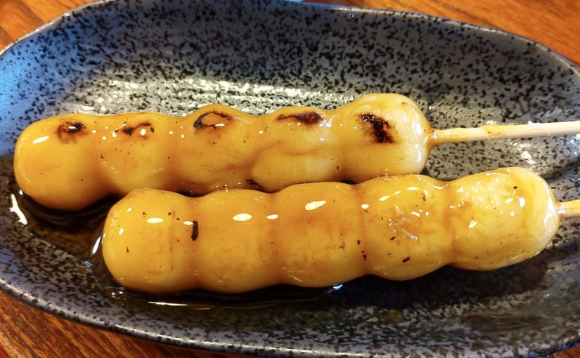 Japan – Essen – Mitarashi Dango (Shōyudare Dango / Yaki Dango)