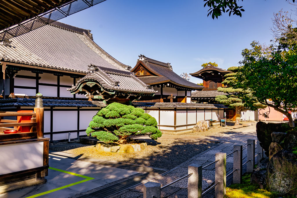 Japan (2022/23) - Kyoto - Otani Honbyo Tempel - 20230111-104904-_A8A2265-Bearbeitet