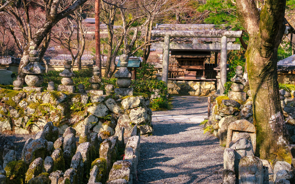 Japan (2022/23) - 062 (t071) Kyoto - Adashino Nenbutsuji Tempel - 20230217-145546-IMG_0467-Pano-Bearbeitet